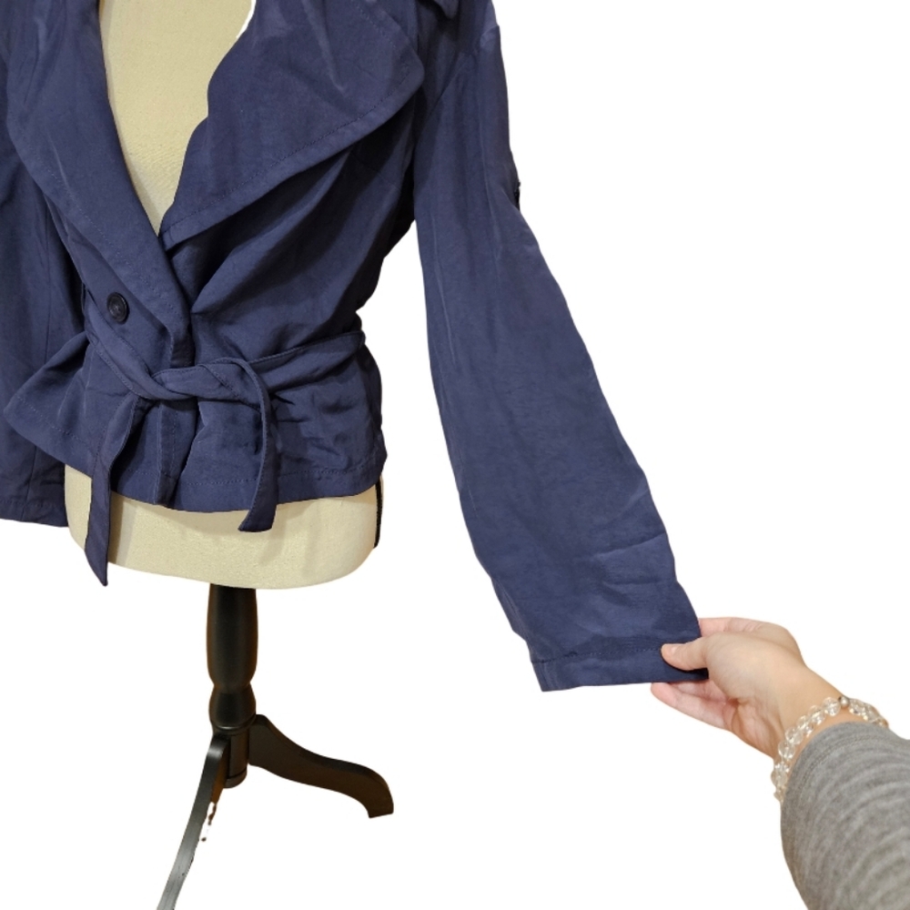 Body by Victoria Blue Blazer - Picture 5 of 10
